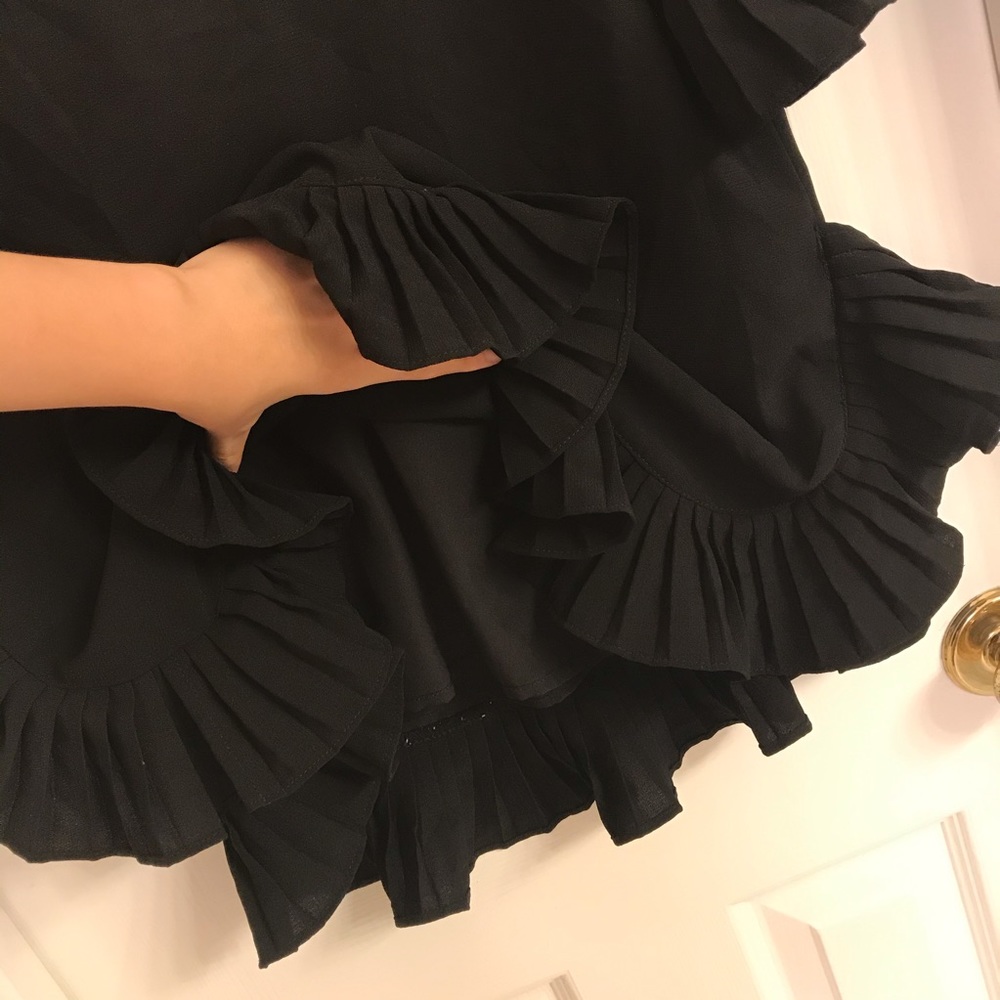 Carmen Marc Valvo Pleated-Trim Elbow-Sleeve Blouse - Picture 12 of 14